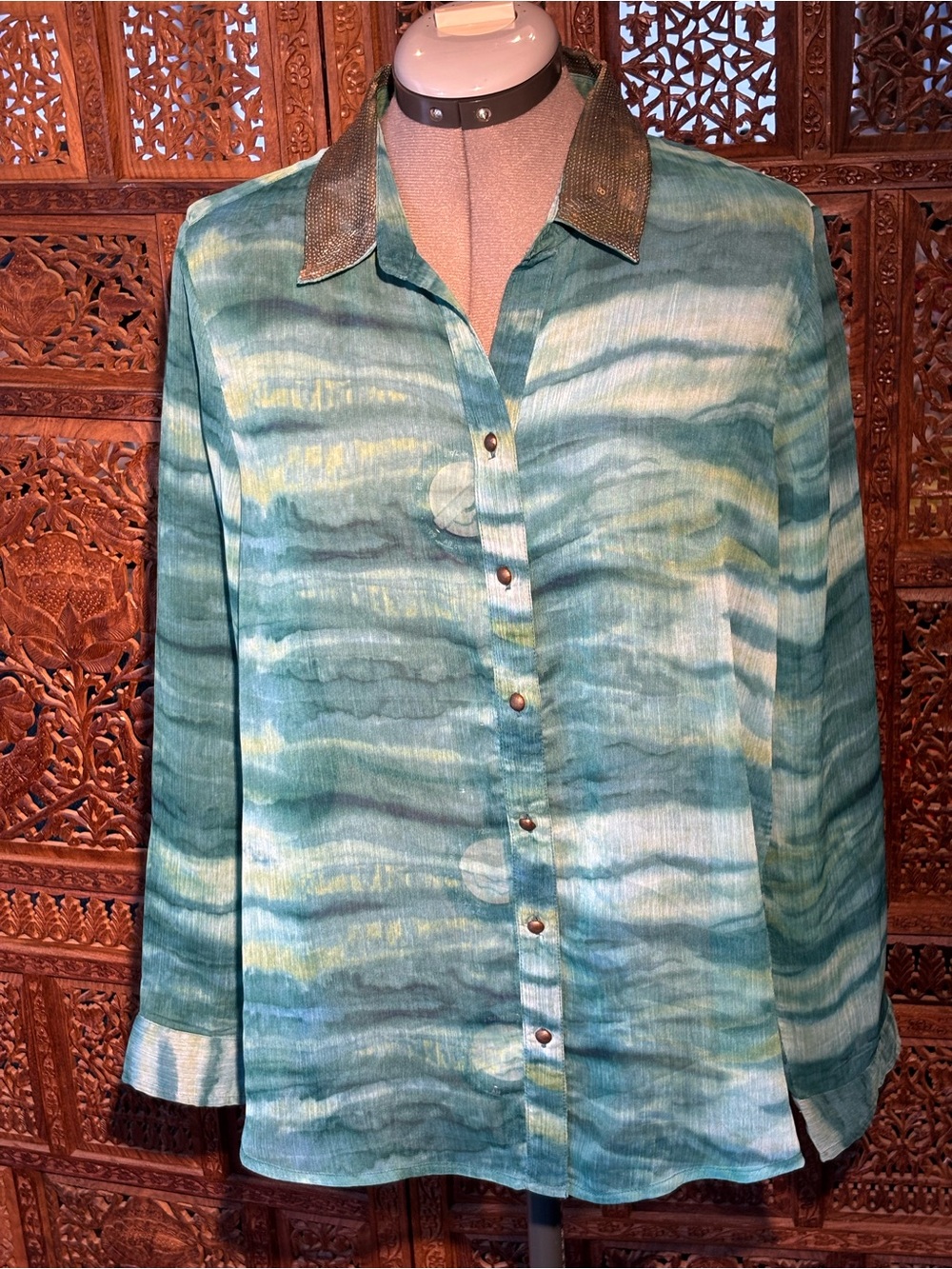 Chico's Teal & Aqua Watercolor Button-Down Shirt